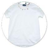 TSHIRT BIANCA CON COLLANA 